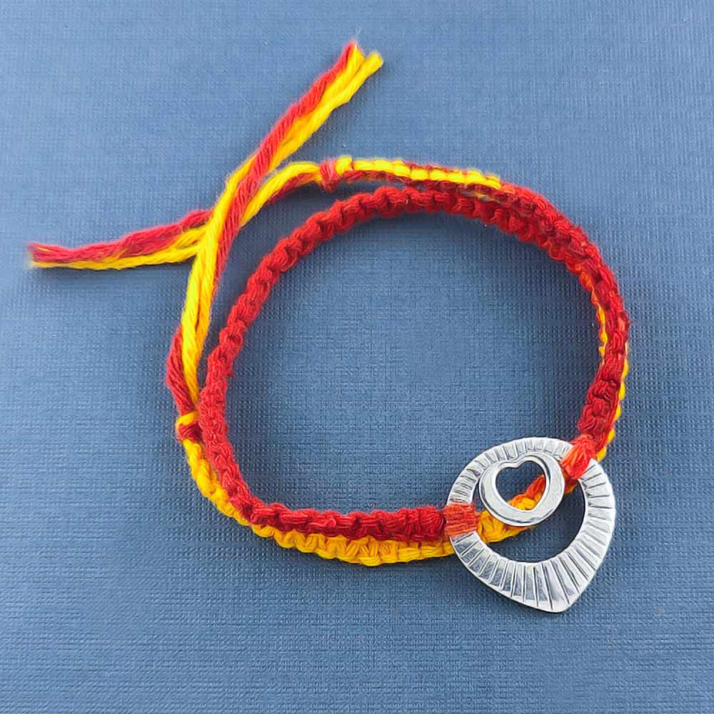 Hare Krishna Mantra Silver Floating Pendant Moli Rakhi Bracelet