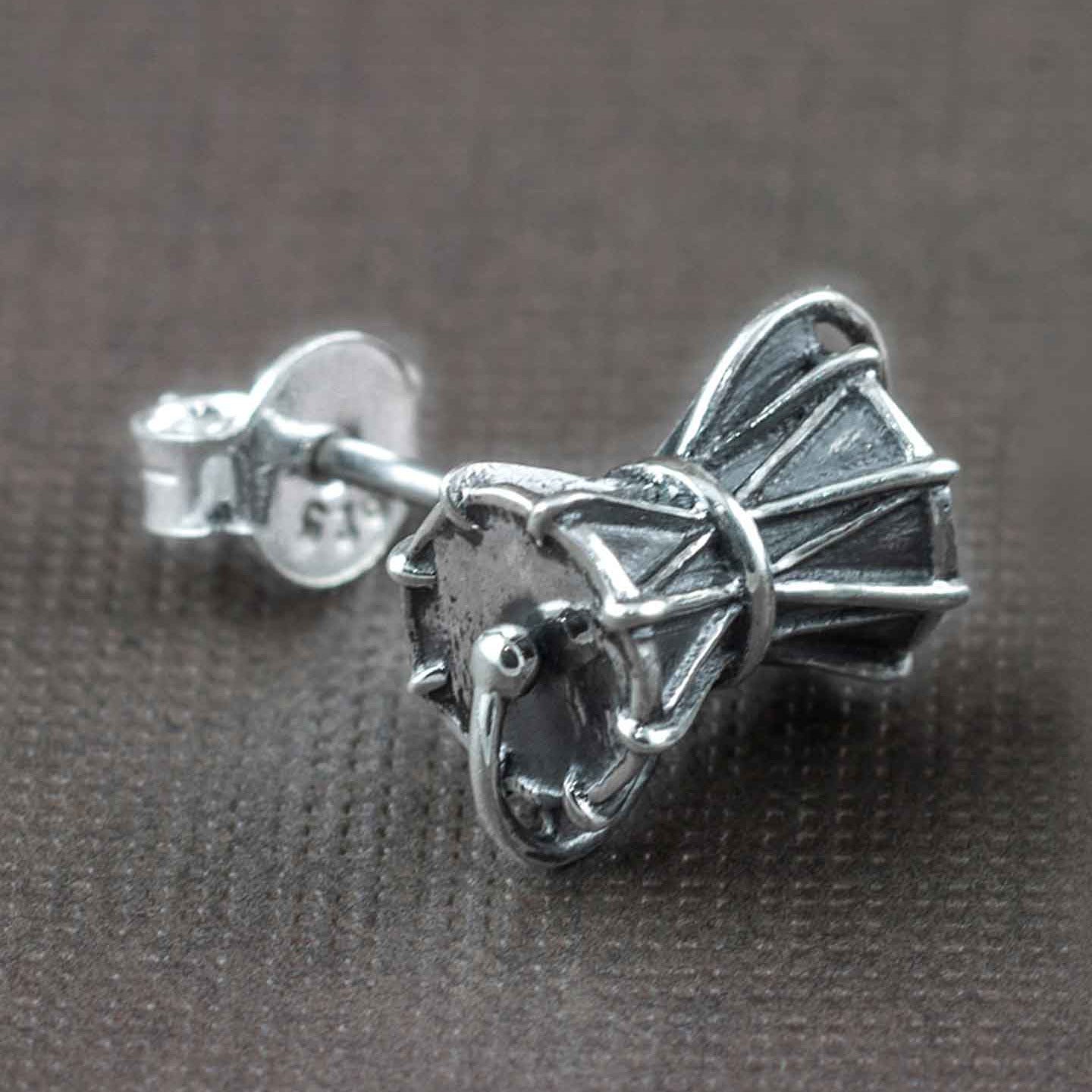 Damru Silver Ear Stud
