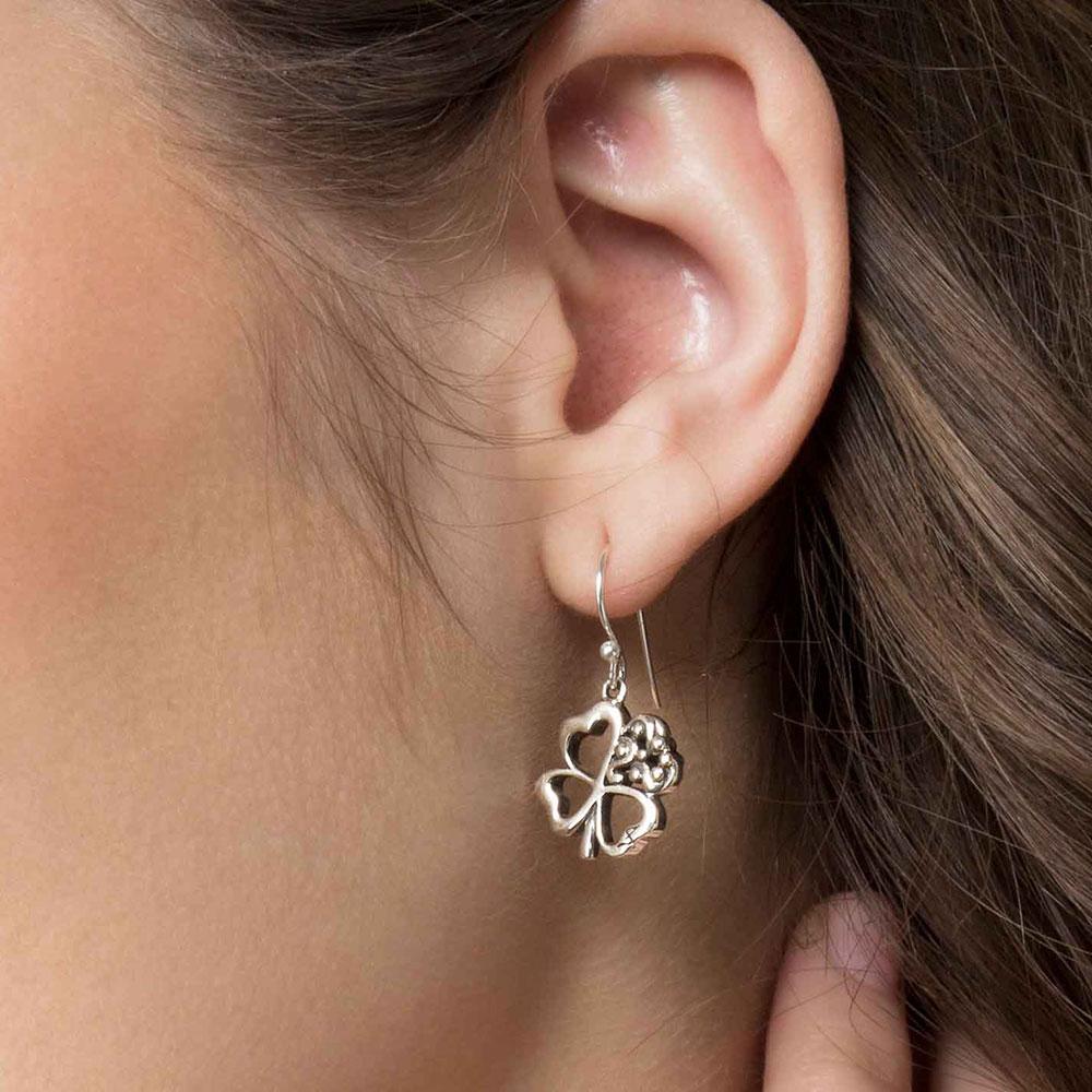 Fourseven Good Luck Clover Dangler Earrings E-400-SP-S Base-Image