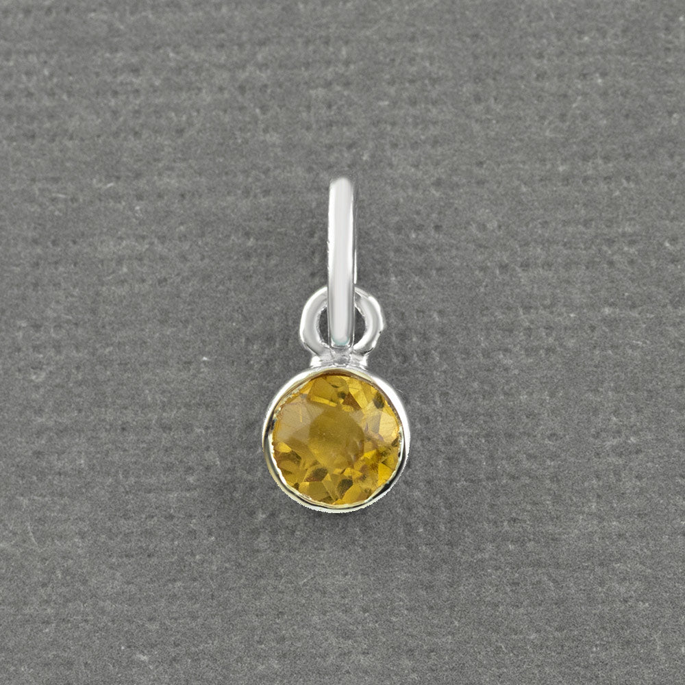 Minimalist Gemstone Silver Pendant in Citrine