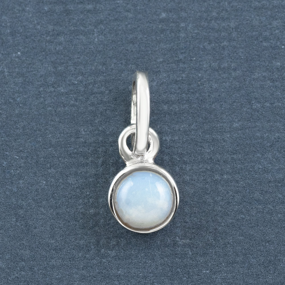 Minimalist Gemstone Silver Pendant in Fire Opal