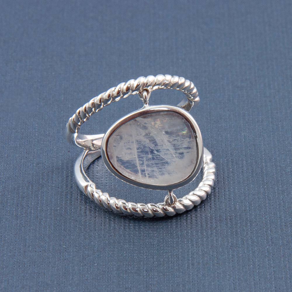 Araiya Silver Gemstone Ring in Rainbow Moonstone-14