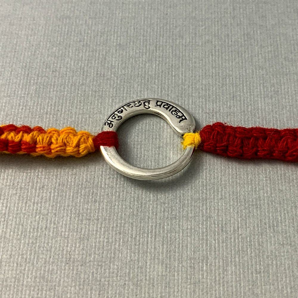 Anugachchhatu Pravaaham Enso Silver Pendant Moli Rakhi Bracelet