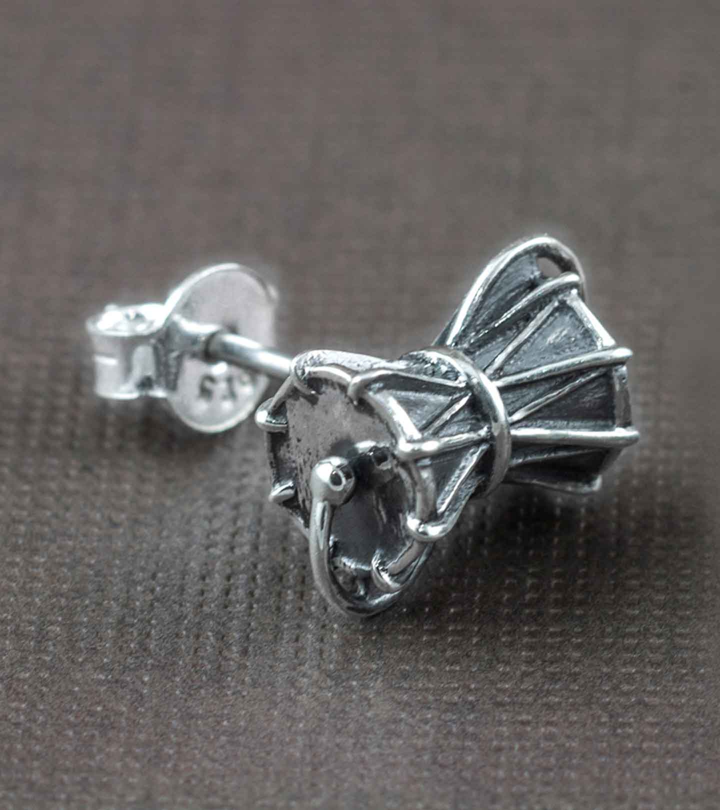 Damru Silver Ear Stud