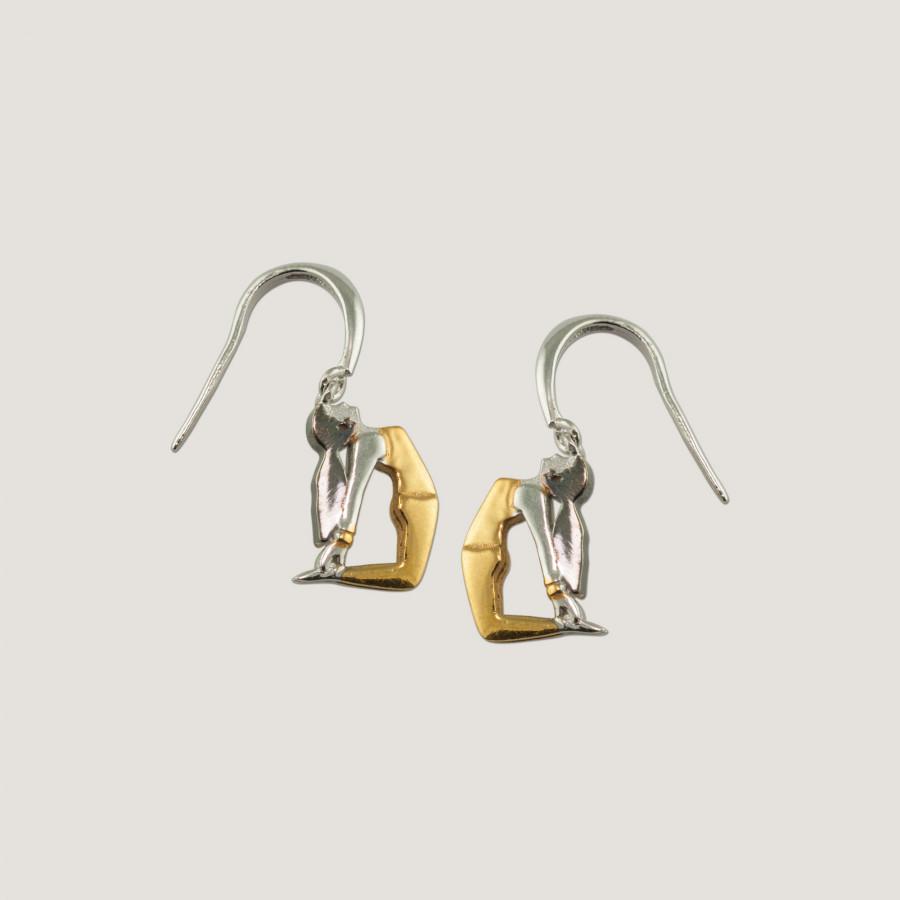 Fourseven Yoga Girl Earrings in Camel Pose E-210-SP-SG Base-Image