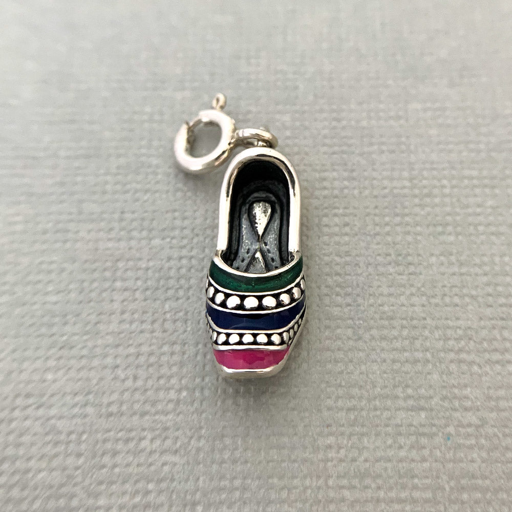 Desi Jutti Silver Charm