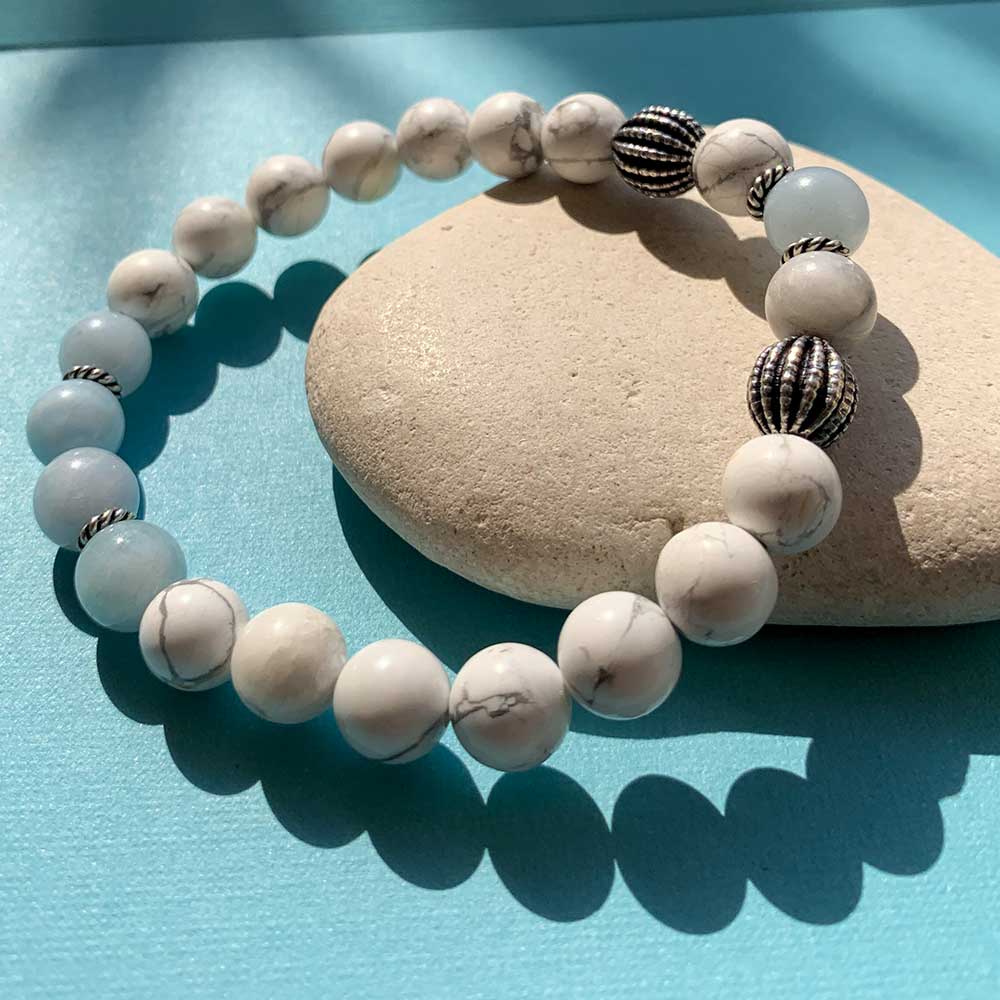 March Birthstone Healing Bracelet in Aquamarine and Howlite